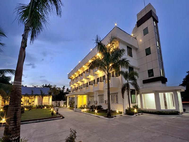 Royal Golden View Hotel Rangum Exterior foto